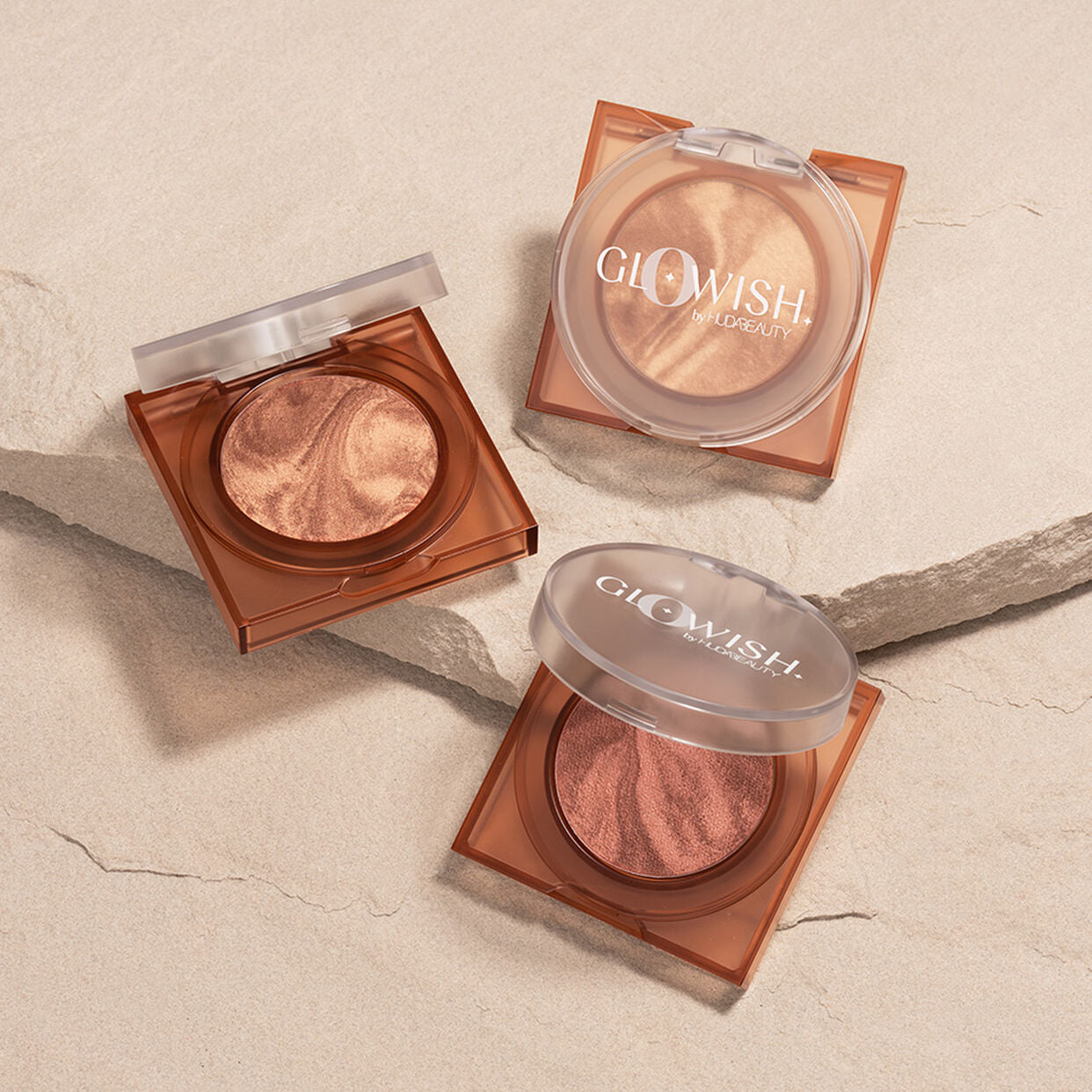 Huda Beauty GloWish Soft Radiance Bronzing Powder mini