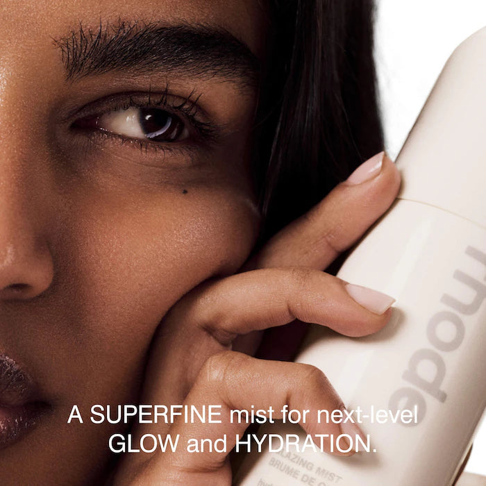 rhode 
Glazing Mist Hydrating Face Spray