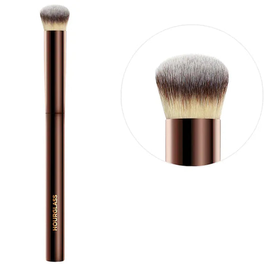 Hourglass 
Vanish™ Seamless Finish Concealer Brush